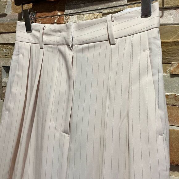 The Frankie Shop Men's Light Beige Pleated Trousers - Picture 4 of 9